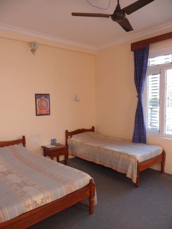 Hotel Nirvana Pokhara Phòng bức ảnh